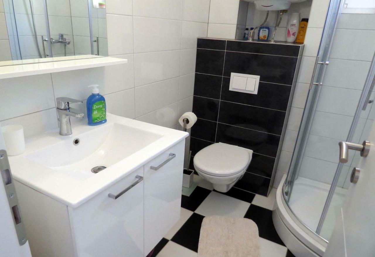 Apartman Jakir Башка-Вода Екстер'єр фото